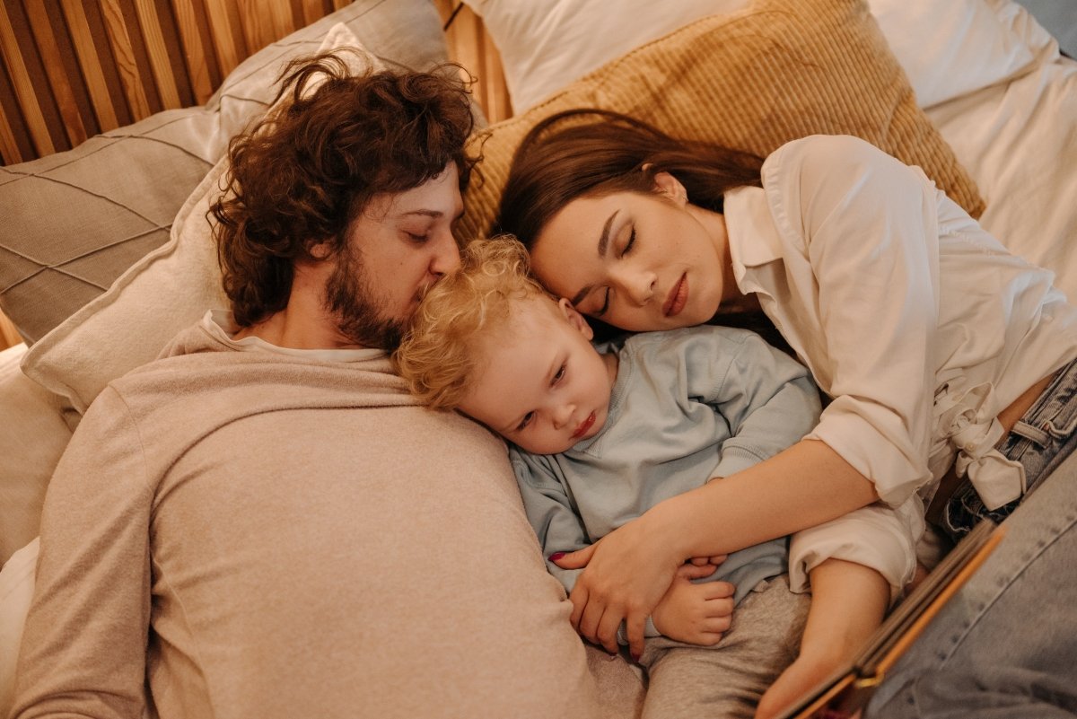 Moms & Sleep Deprivation: 5 Effective Strategies for a Sound Sleep - The Mom Store