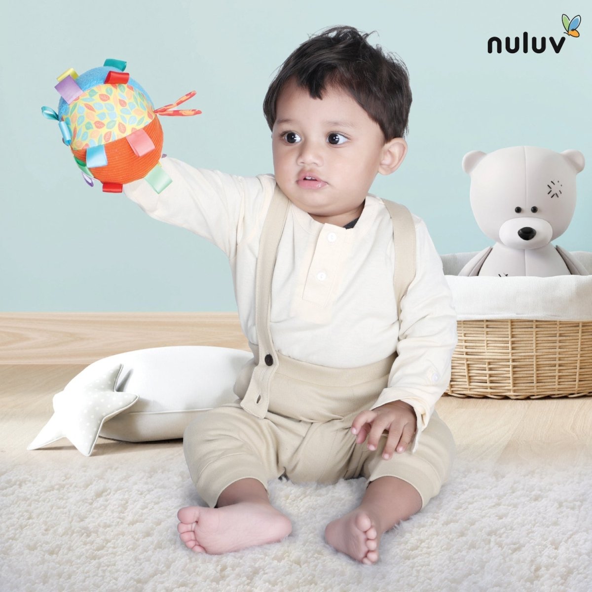 Nuluv Activity Ball -1- Mirror Plush Toy - NU-I-0007