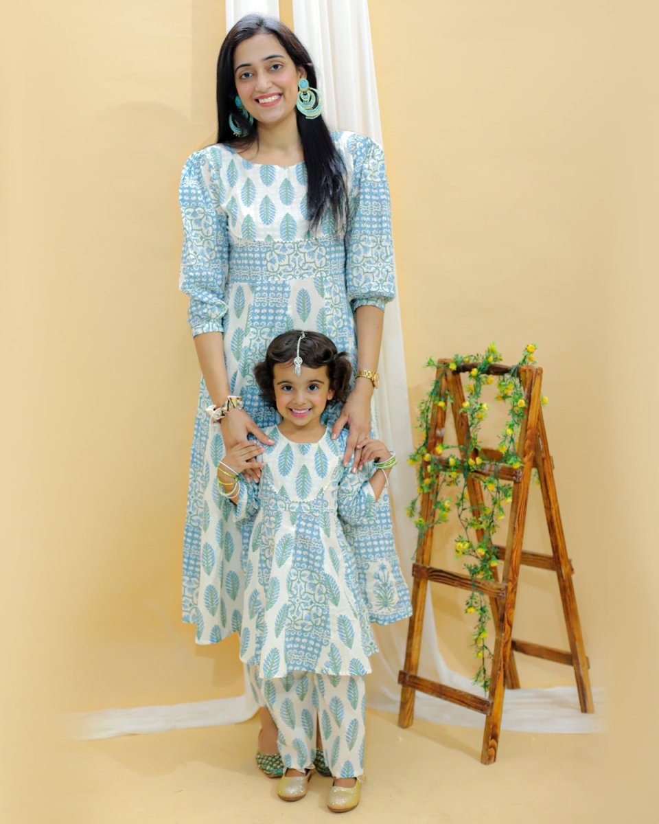 Twinning Combo-Neeldhara Floral Print Womens Anarkali Kurta Set With Girls Anarkali Kurta Set - TWN2-NLDRWG
