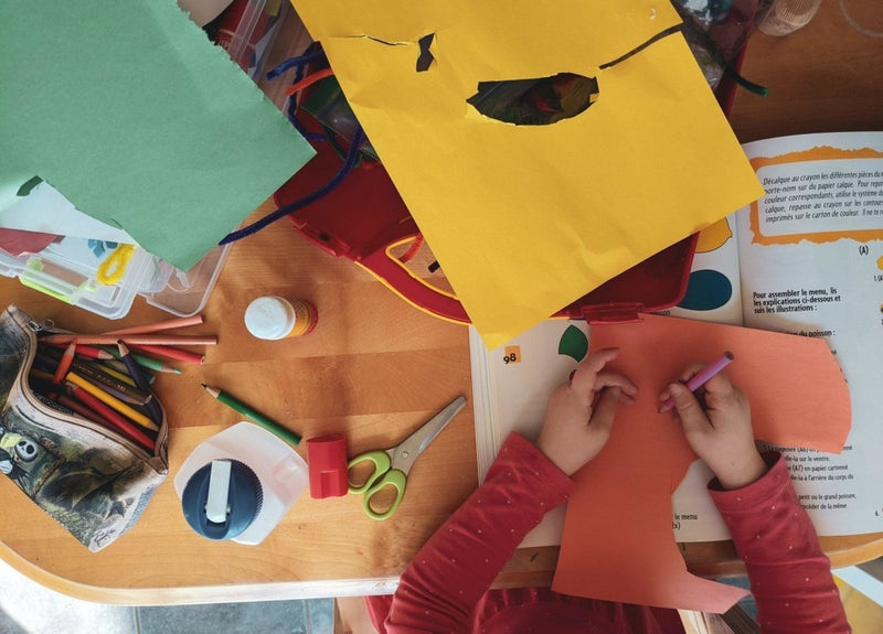 10 Craft Ideas and Fun Things to Do for Children’s On Days Off - The Mom Store