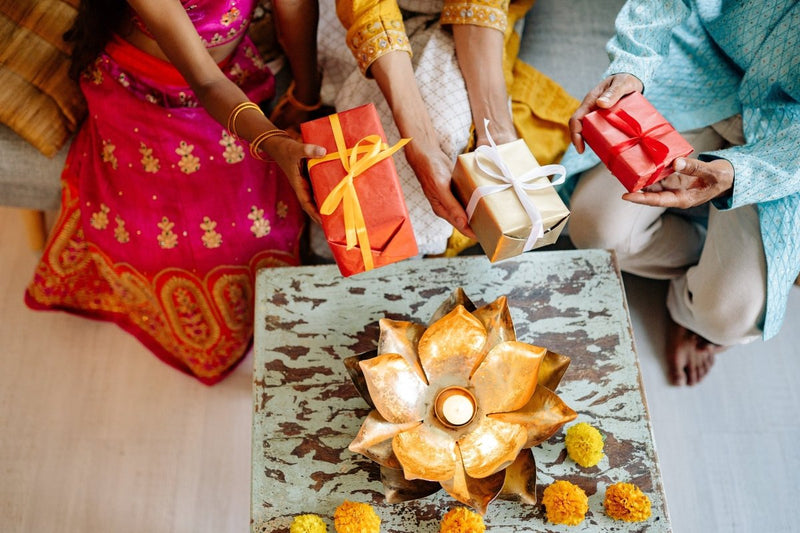 7 Ways to Make Diwali Pollution Free For Your Kids - The Mom Store