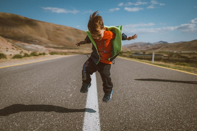 7 Ways To Make Your Child Independent!! - The Mom Store