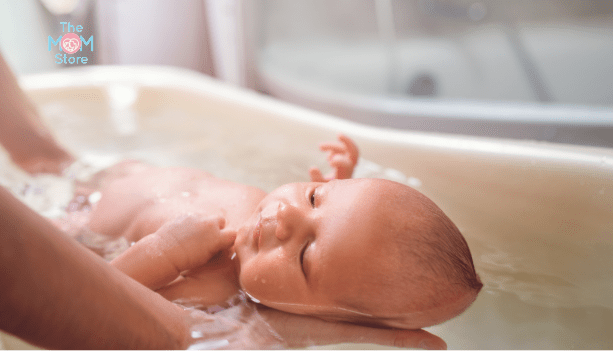 8 Things to Consider While Selecting Baby Infant Bath Tubs - The Mom Store