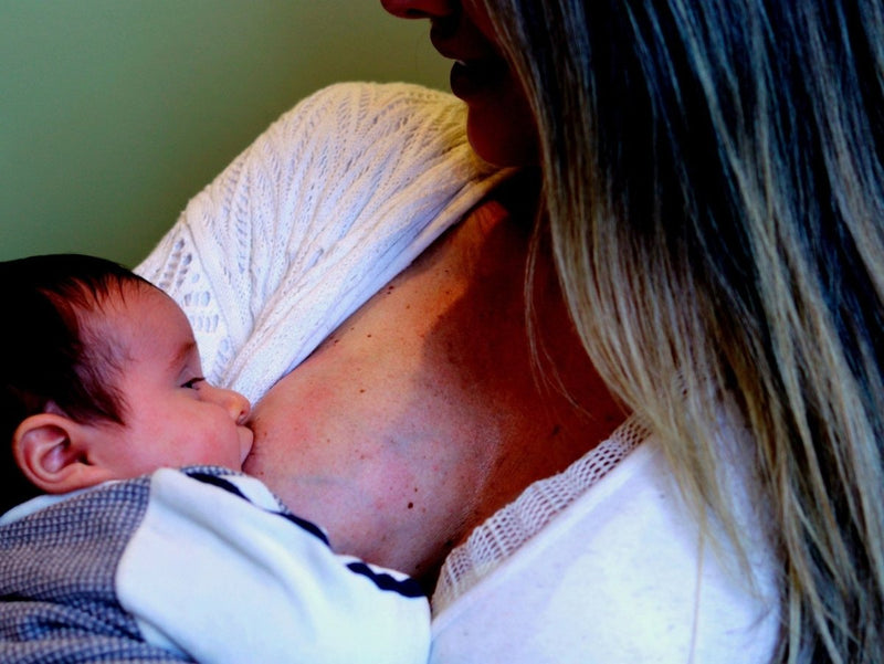Breastfeeding Items Checklist Which No One Might Tell You - The Mom Store