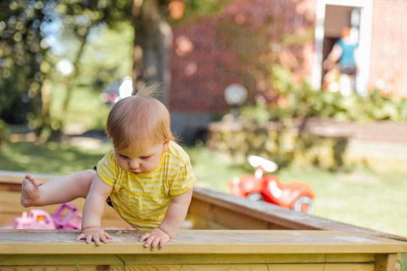 Budget Friendly Ways To Keep Toddlers Busy - The Mom Store