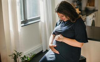 Comfort First: A Guide To Dressing Stylishly And Comfortably During Pregnancy - The Mom Store