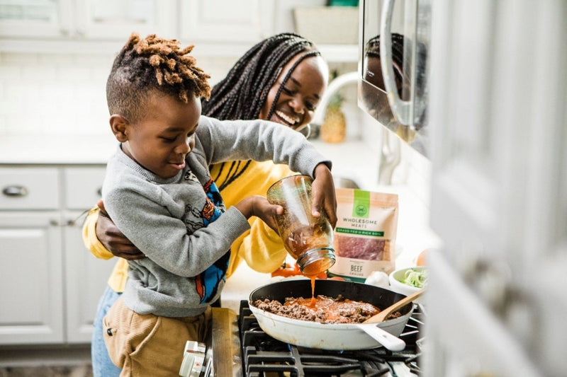 Distracted Parenting - The Mom Store