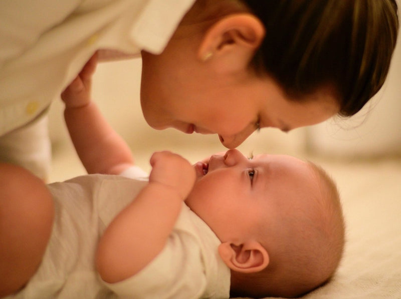Essentials For Your New Born Baby - The Mom Store