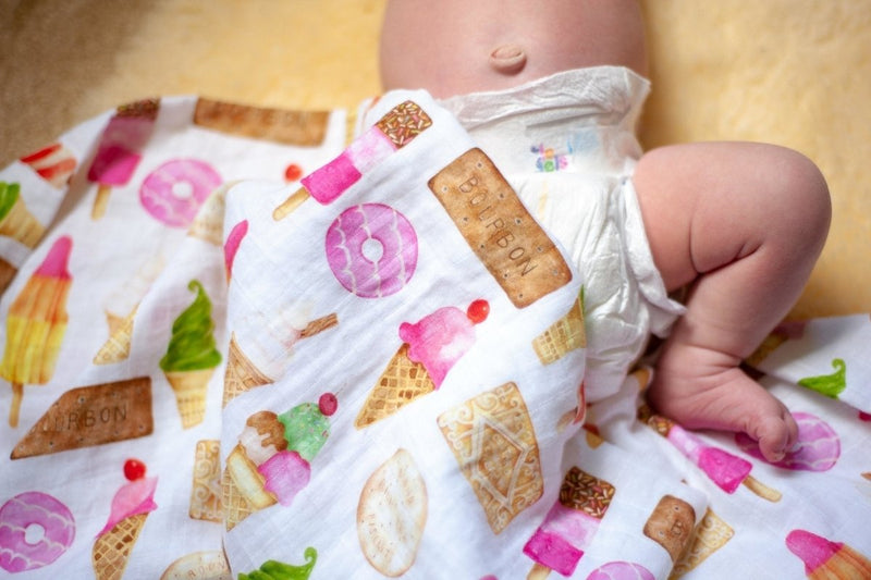 Everything You Need To Know Before Buying Reusable Diapers - The Mom Store