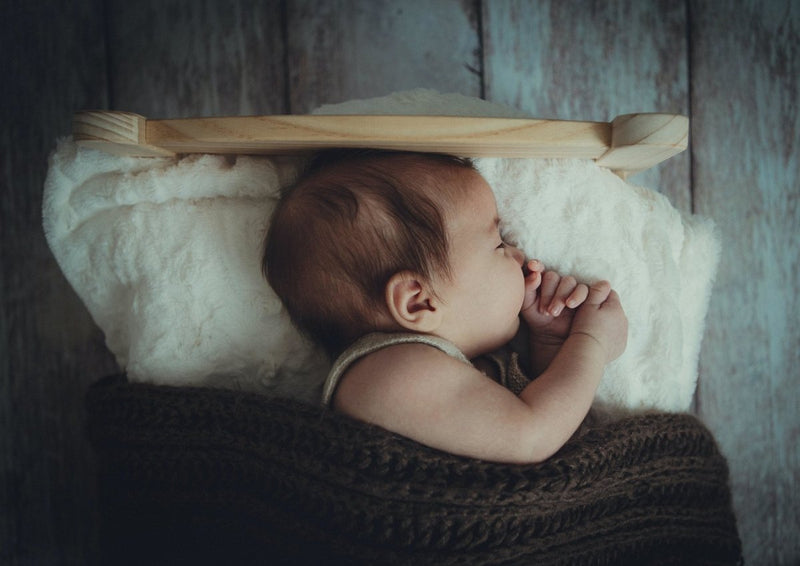 How to Break Thumb/Finger Sucking Habit in Babies - The Mom Store