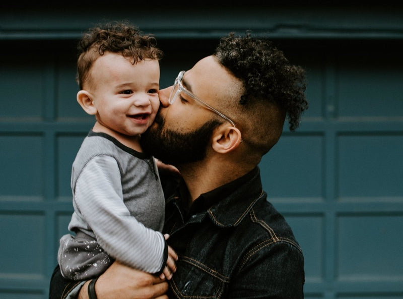 How To Make A Stronger Bond Between Father & Child - The Mom Store