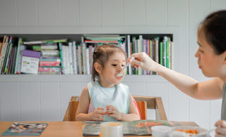 Introducing solids to infants - The Mom Store