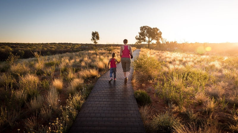 List of Baby Essentials To Make Travelling Easy and Fun! - The Mom Store