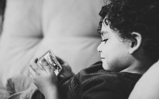 Negative Effects Of Smartphones On Kids - The Mom Store
