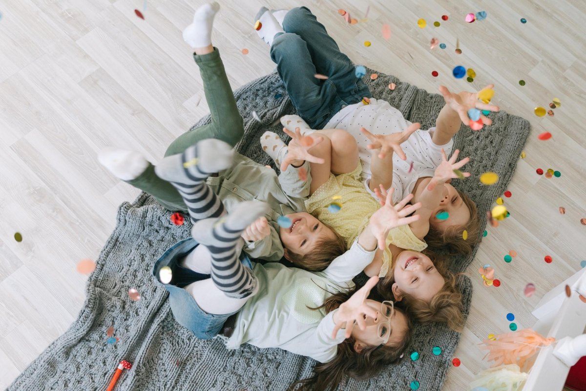 Nurturing Friendship in Kids: A Friendship Day Guide - The Mom Store