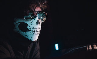 Protect Your Children From Cyber Criminals - The Mom Store