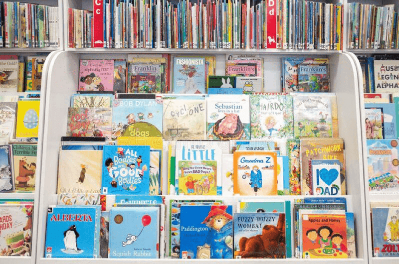 Raising A Reader - The Mom Store