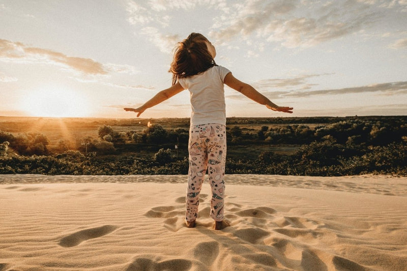 Ways To Help Our Kids Connect With Nature - The Mom Store