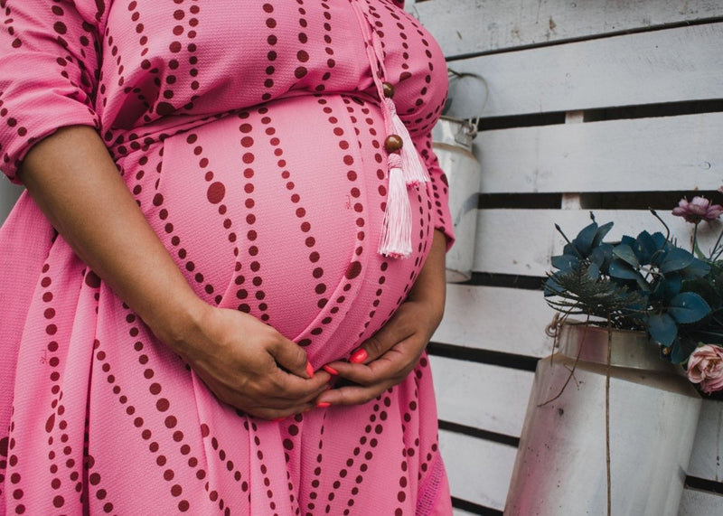 Why Do Women Have Swollen Feet During Their Pregnancy? - The Mom Store