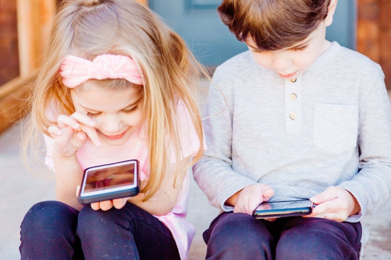 Worried About Your Kids' Screen Time? - The Mom Store