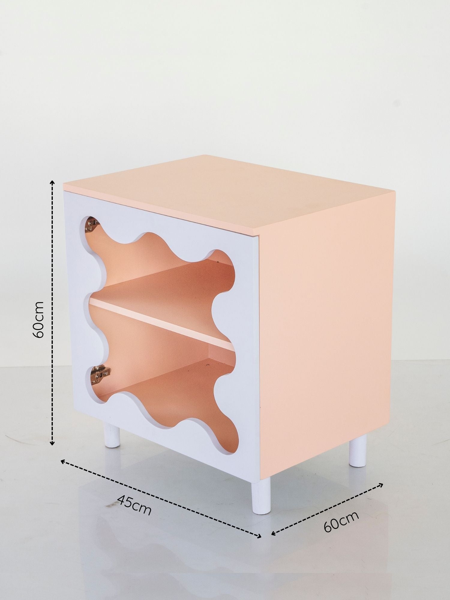 W&R AmoeBox Table