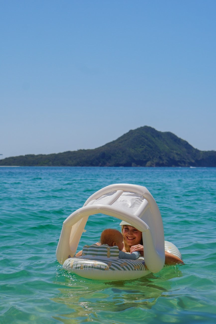 SUNNYLIFE Float Together Baby Seat Duck Sage Stripe