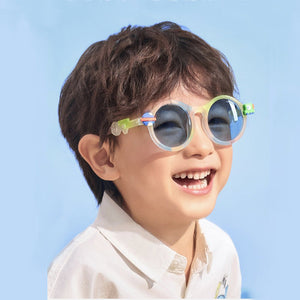 3Fold White Translucent 3d element Frame Anti Ultraviolet Unisex Sunglasses for Toddlers with Pouch Hardcase Storage - 2 - 5 years Swim