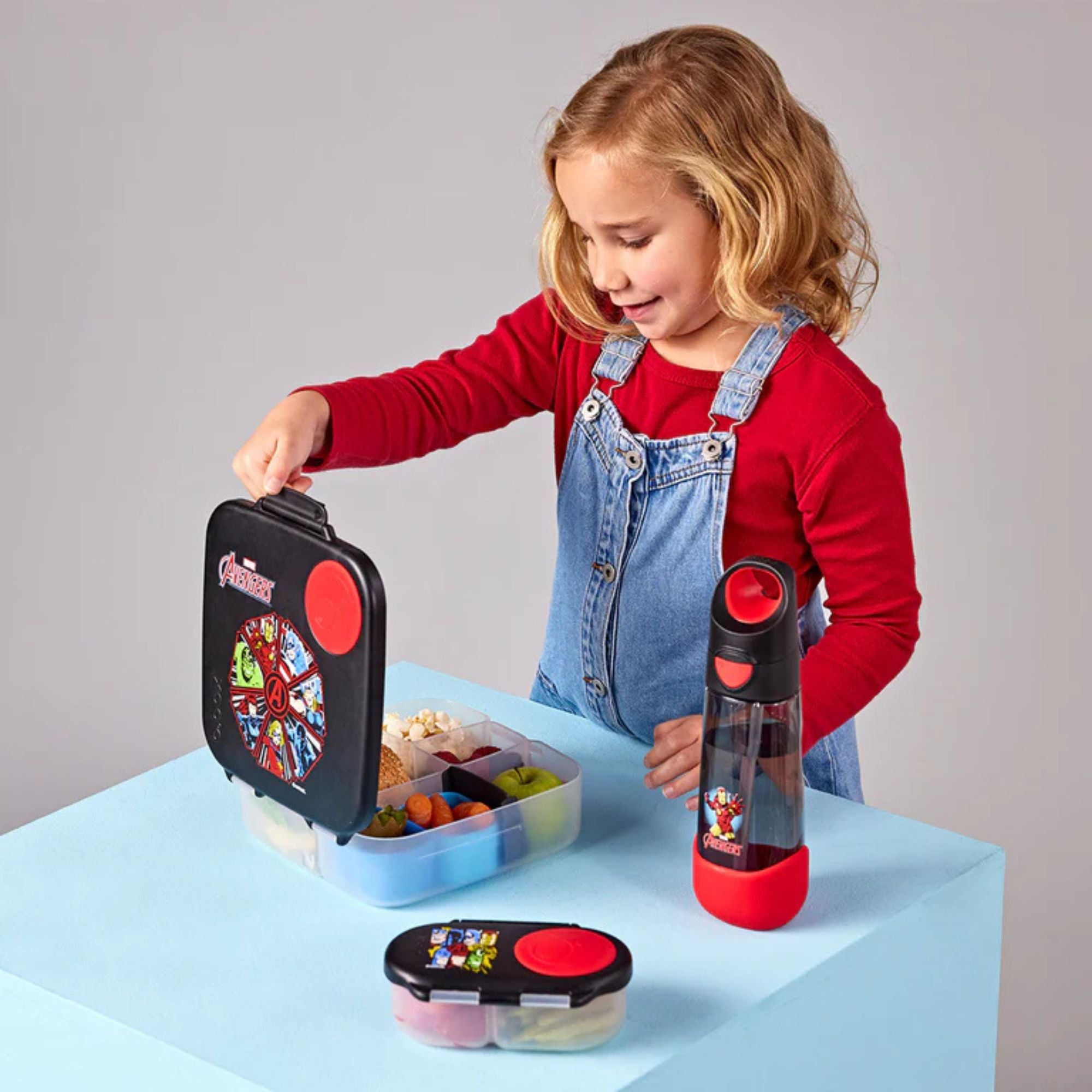 b.box Avengers Lunchbox - Adjustable Divider, Flexi Fruit Holder