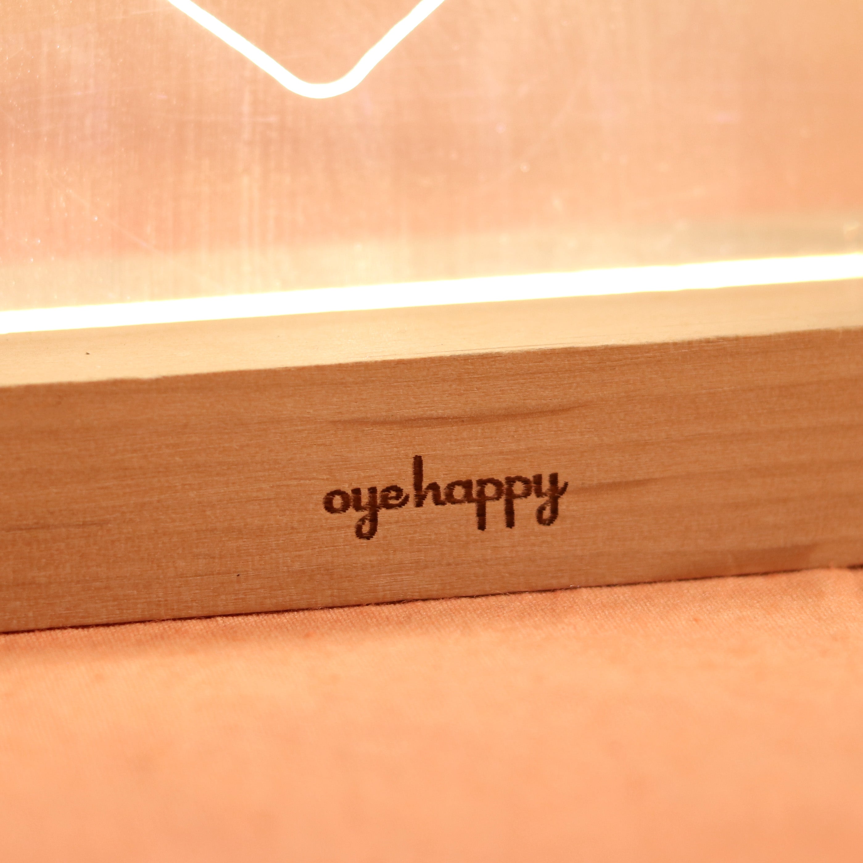 Oye Happy Mom LED Lamp - Mother's Day Edition