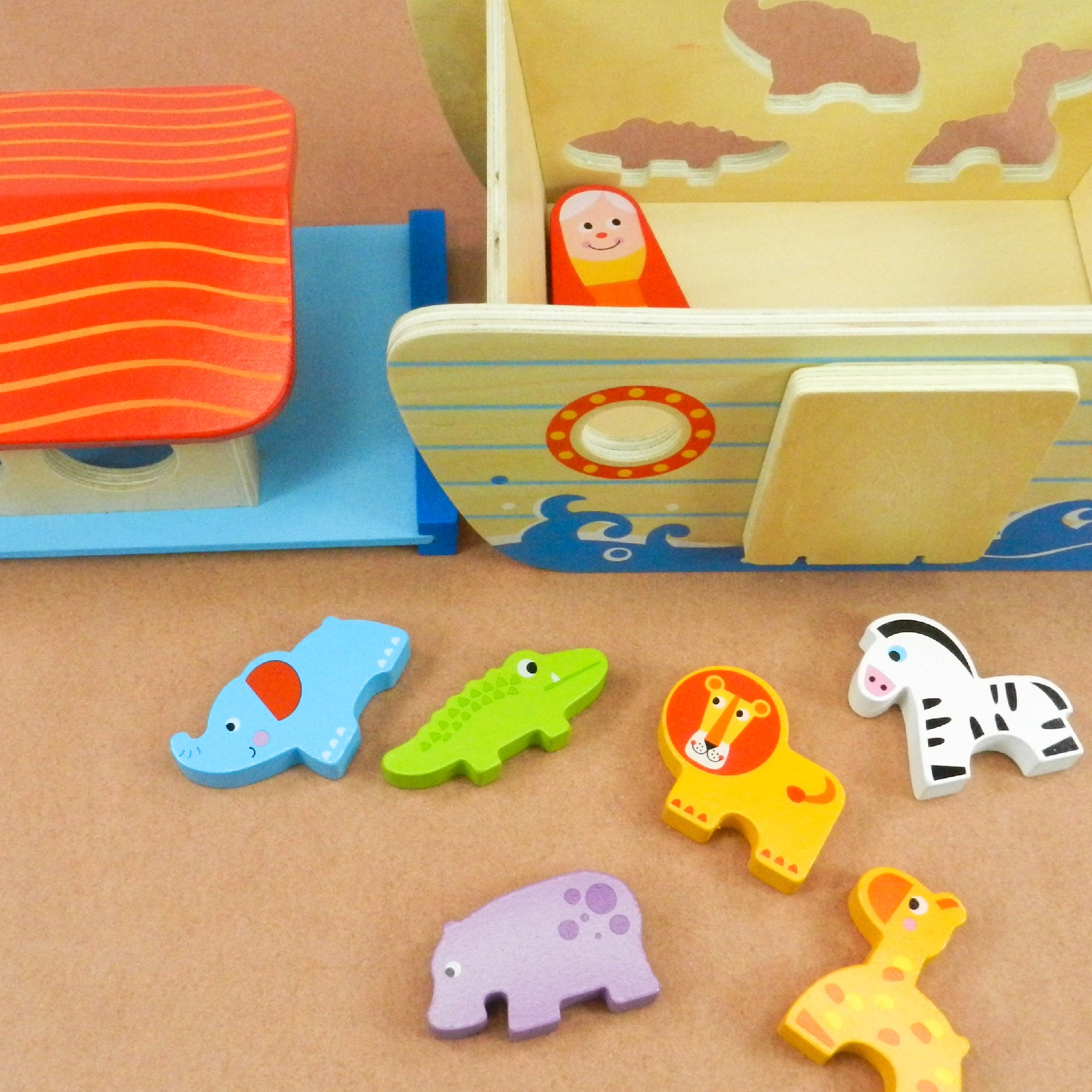 Playbox Wild Cruise Wooden Animal Ark Toy, Educational Animal Transport Ship Toy