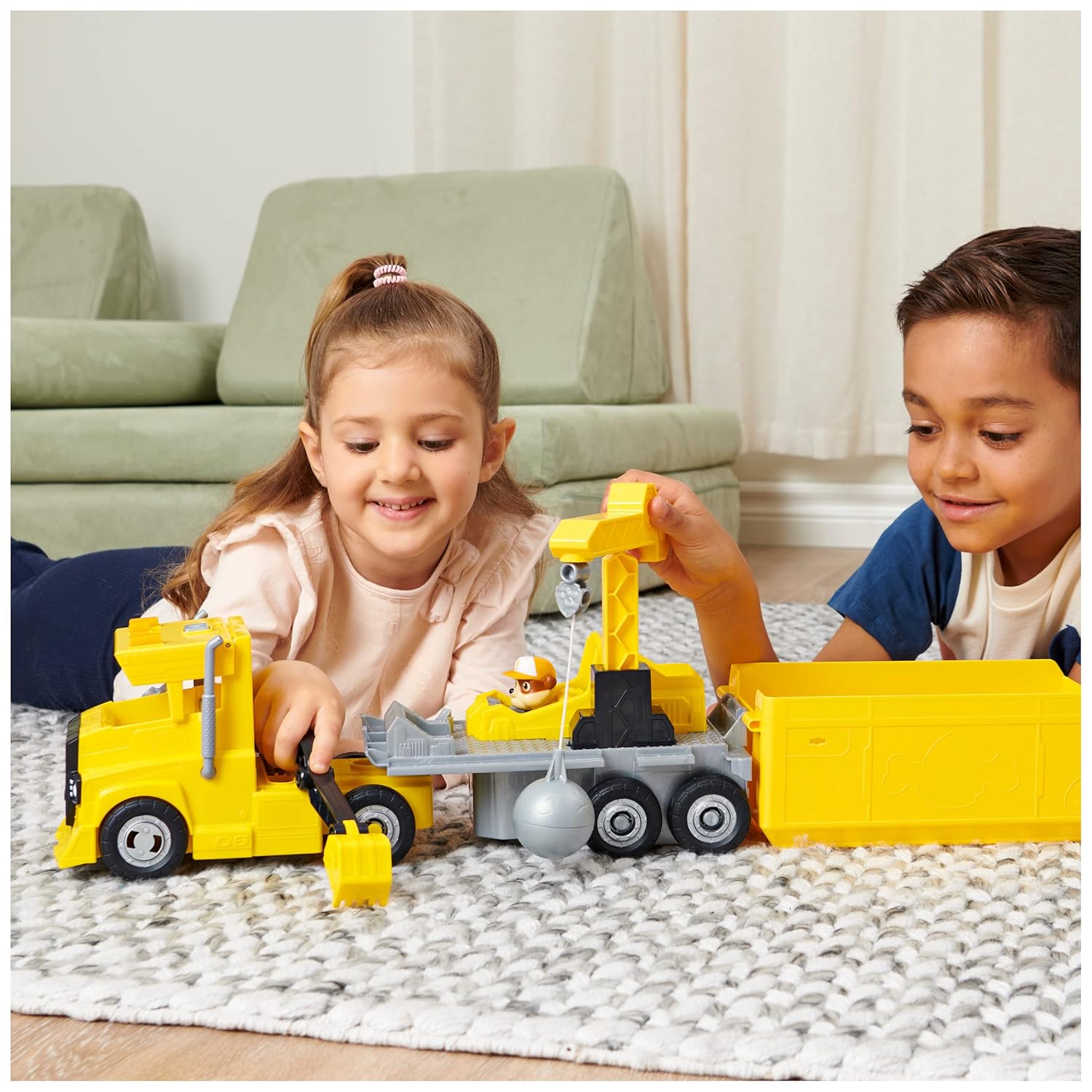 Paw Patrol Rubble Big Rig Vehicle with Collectible Action Figure