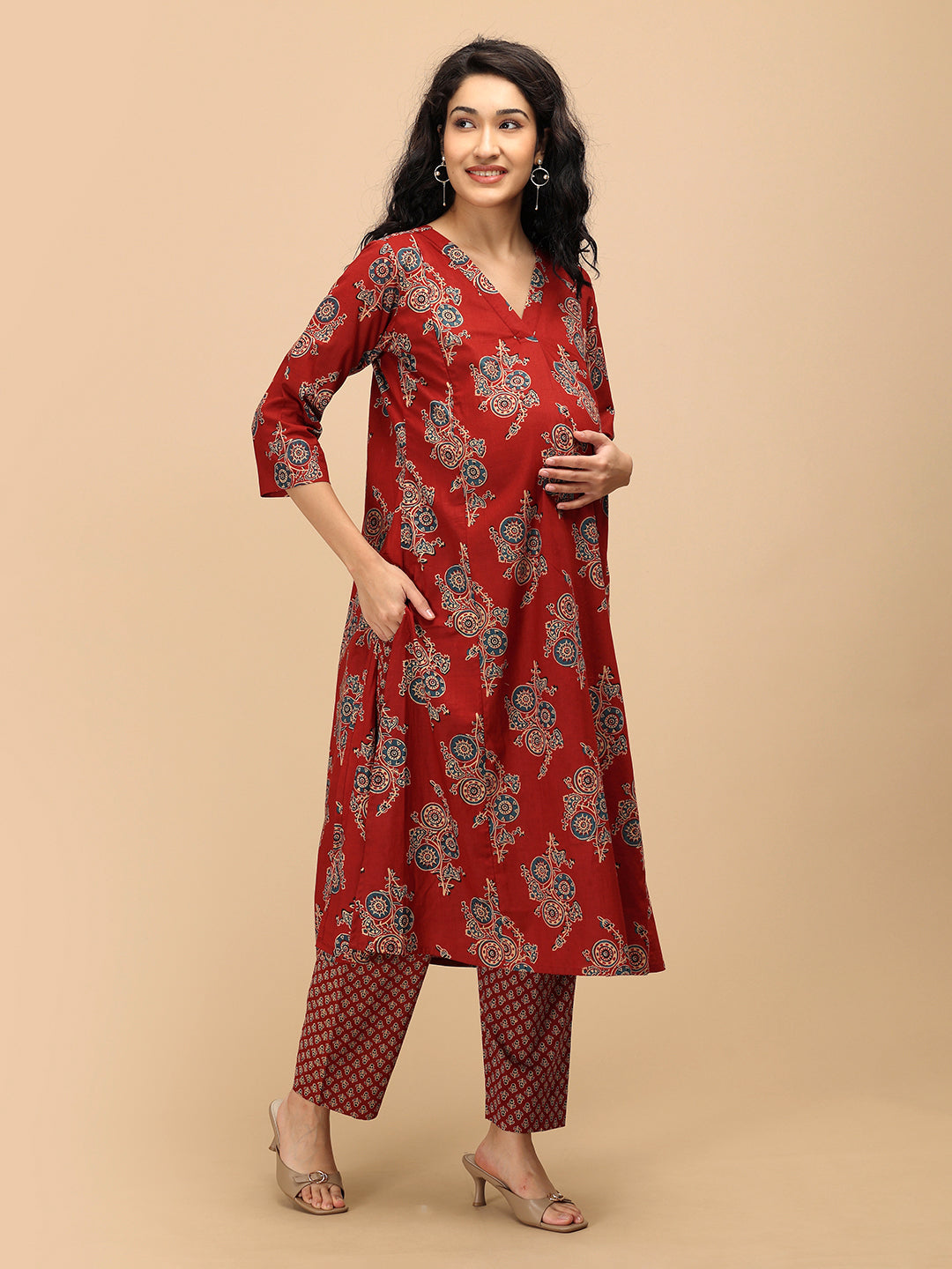 Aafreen Maternity and Nursing Anarkali Kurta Set front view showing V-neck anarkali kurta and nursing access.