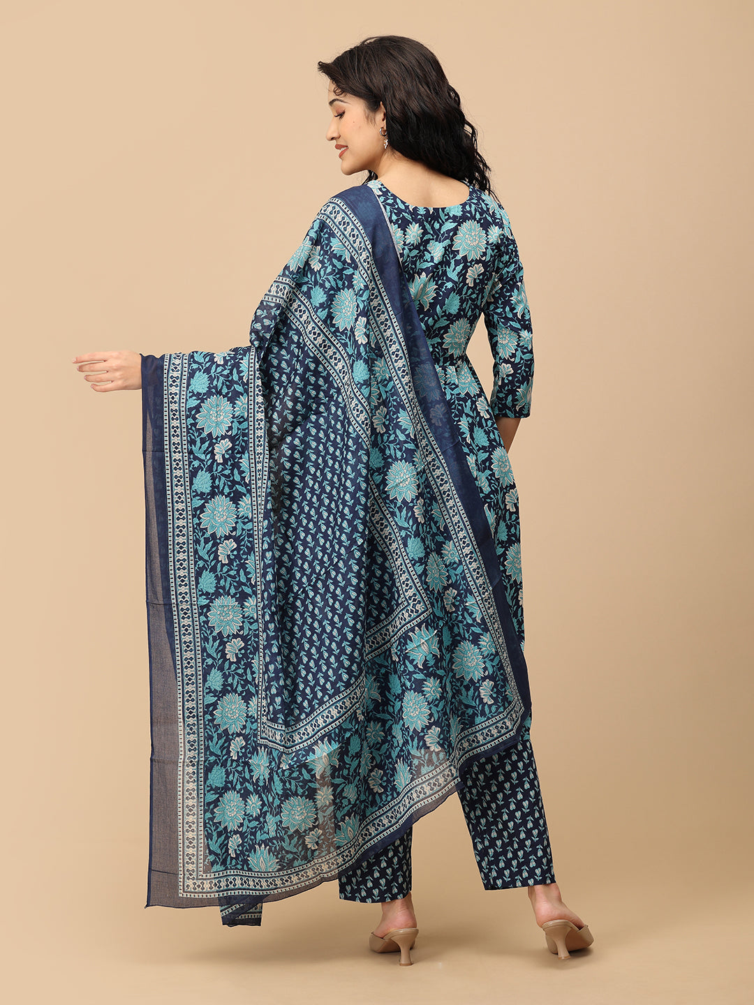 Back view of Azure Grace maternity and nursing kurta set with blue floral handblock print with Dupatta