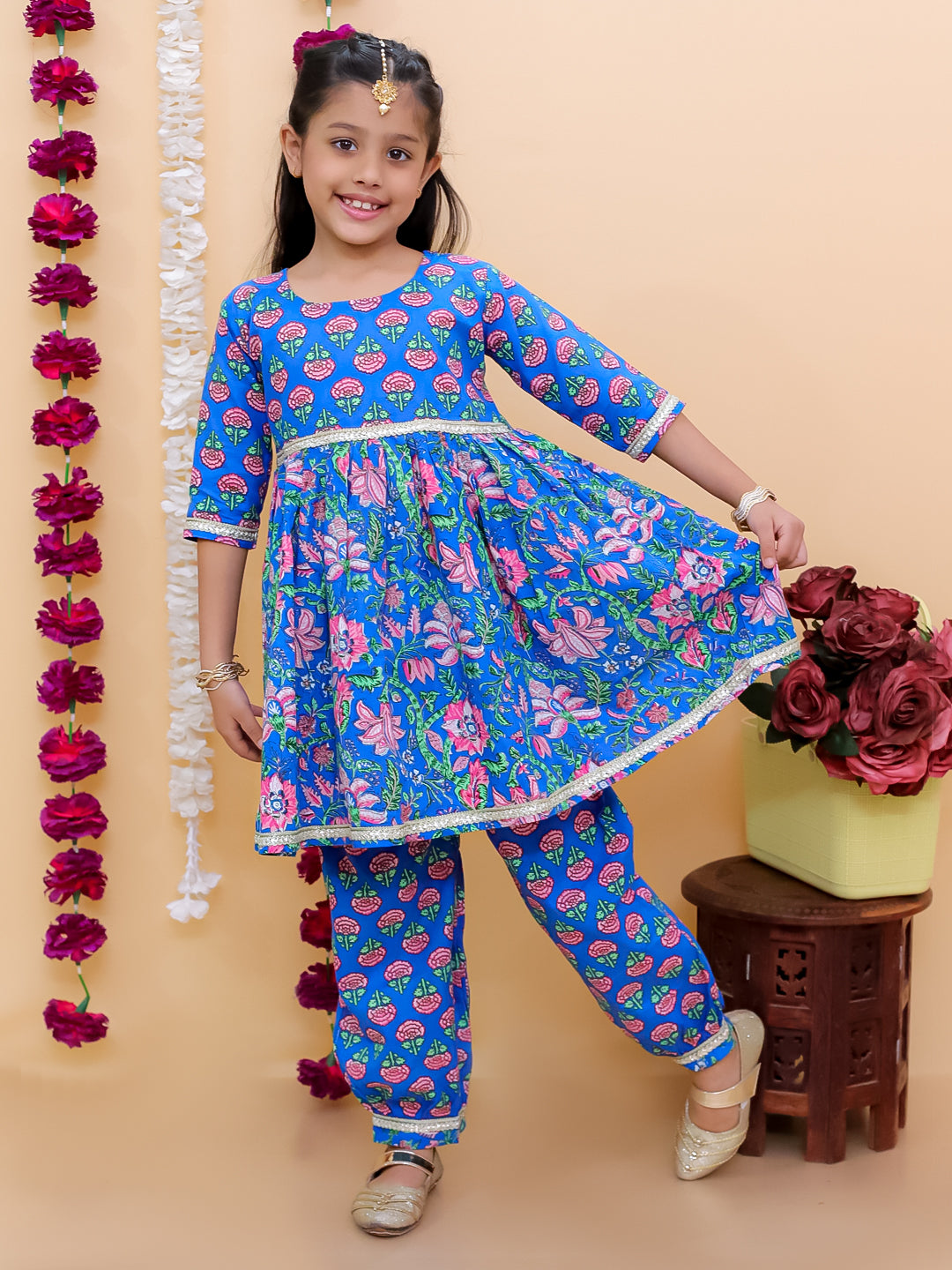 Blue Royale Girls Floral Print Kurta Set