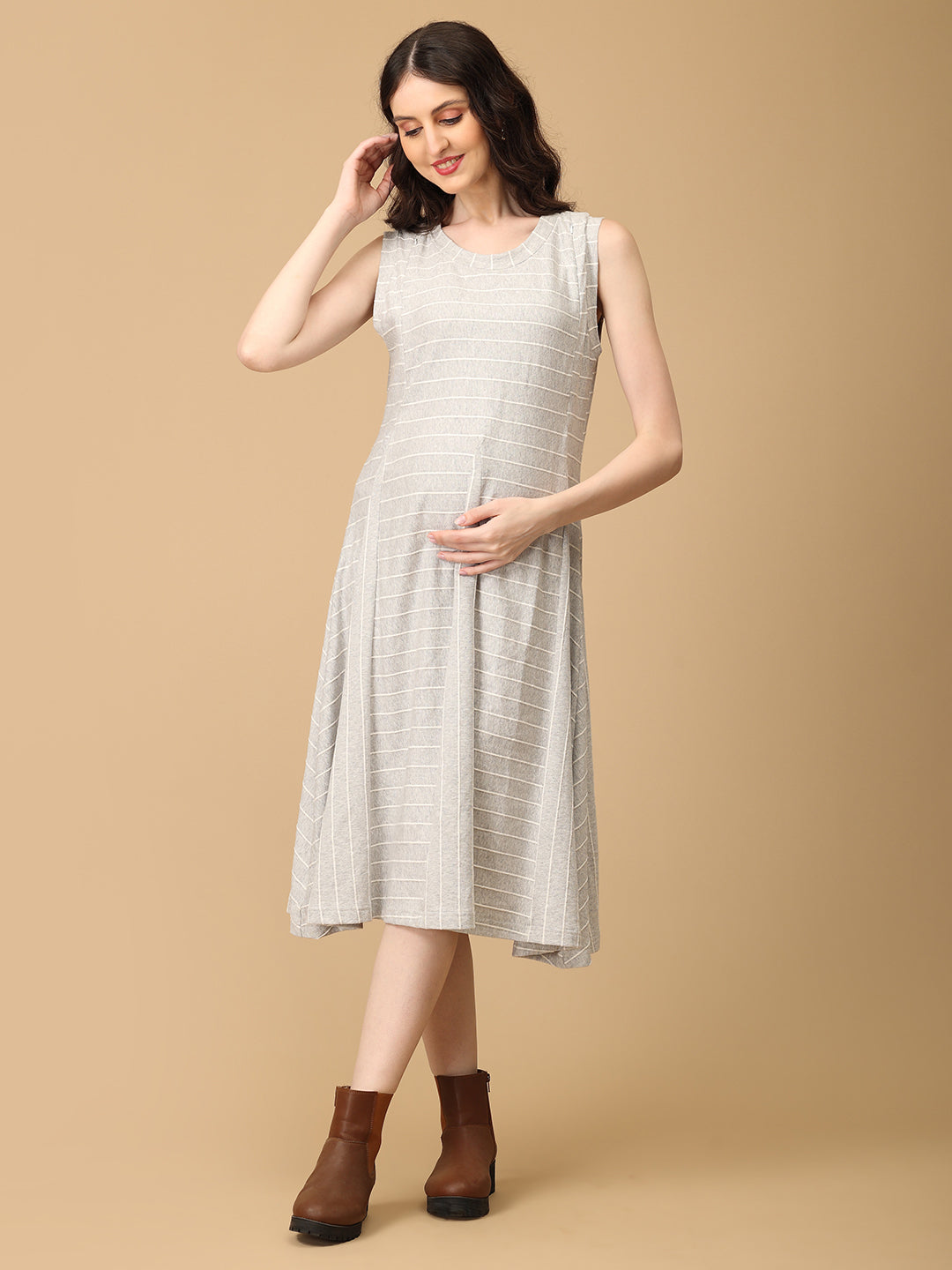 Grey-t Vibes Maternity and Nursing Sleeveless Winter Dress