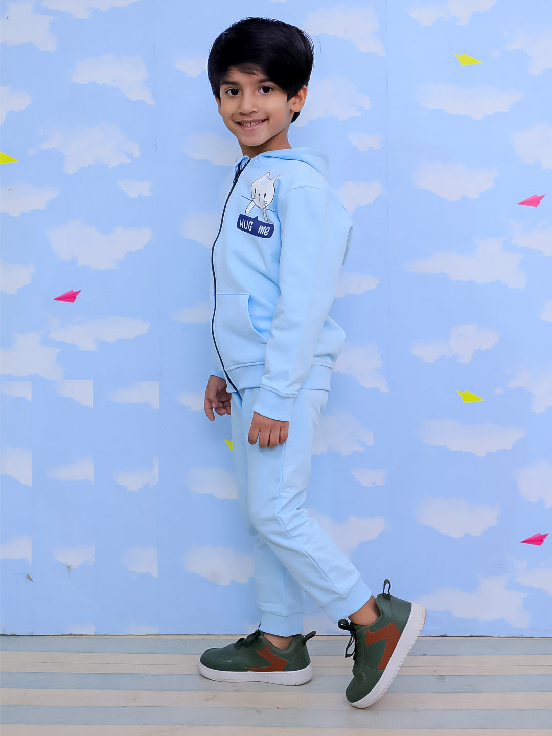 Hug Me Zipper Jacket & Light Blue Sweatpants Combo