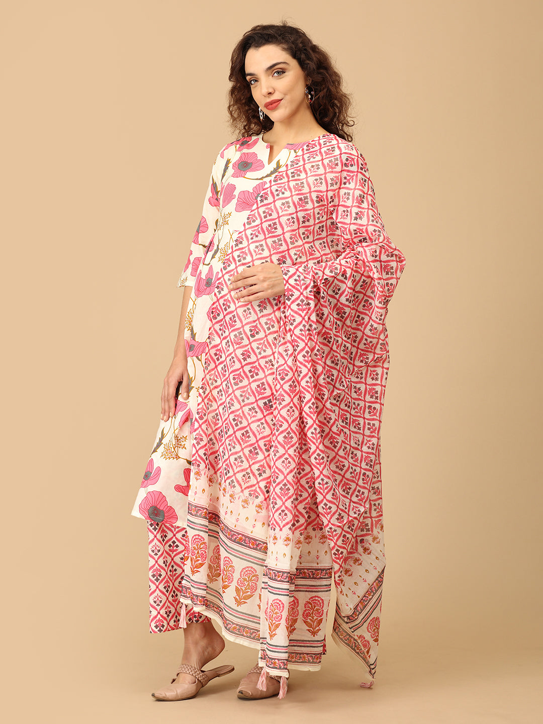 Husn-e-Haya Maternity and Nursing Kurta Set With Dupatta