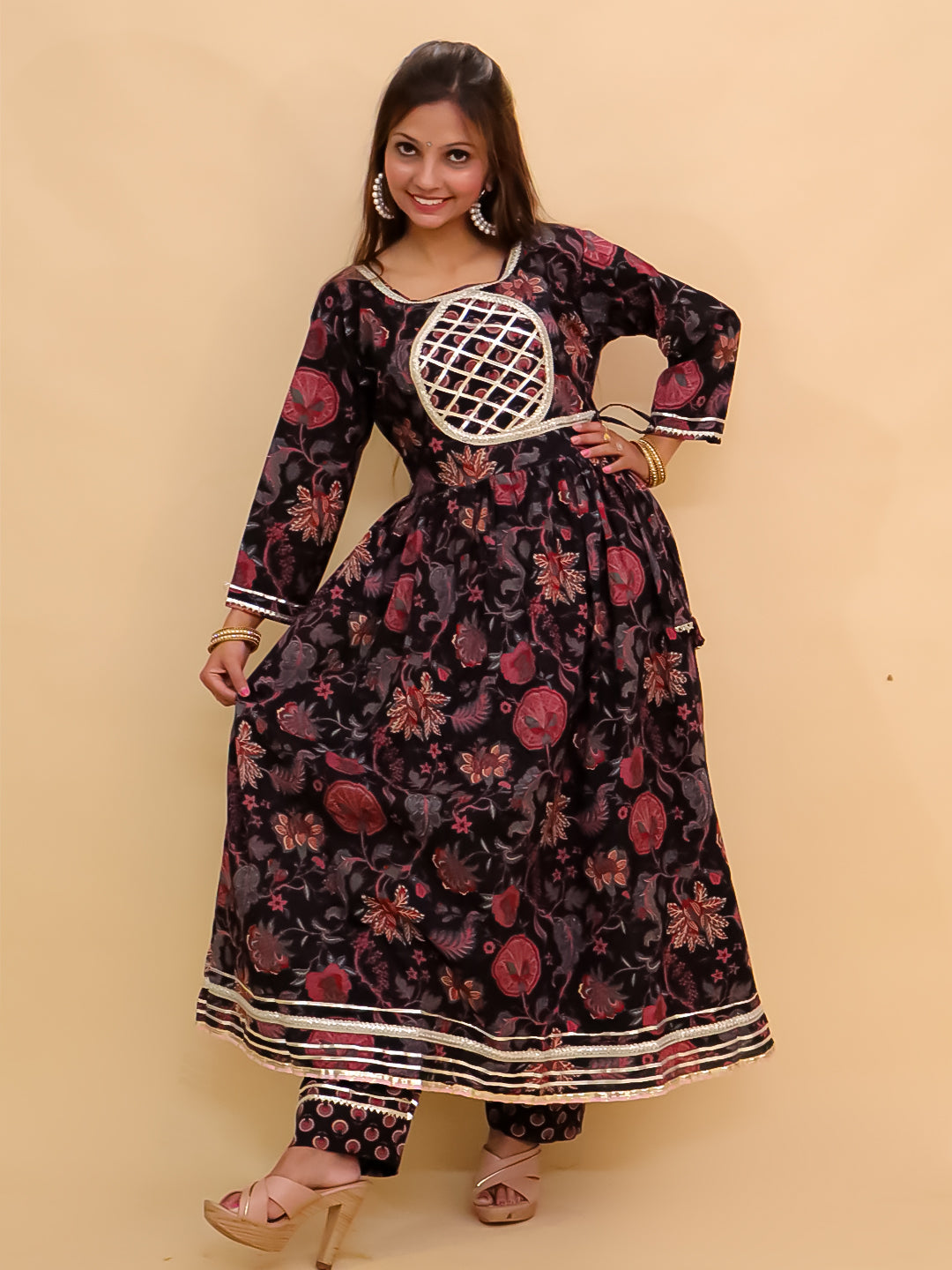 Twinning Combo-Kaali Katha Womens Kurta Set with Girls Anarkali Sharara Set