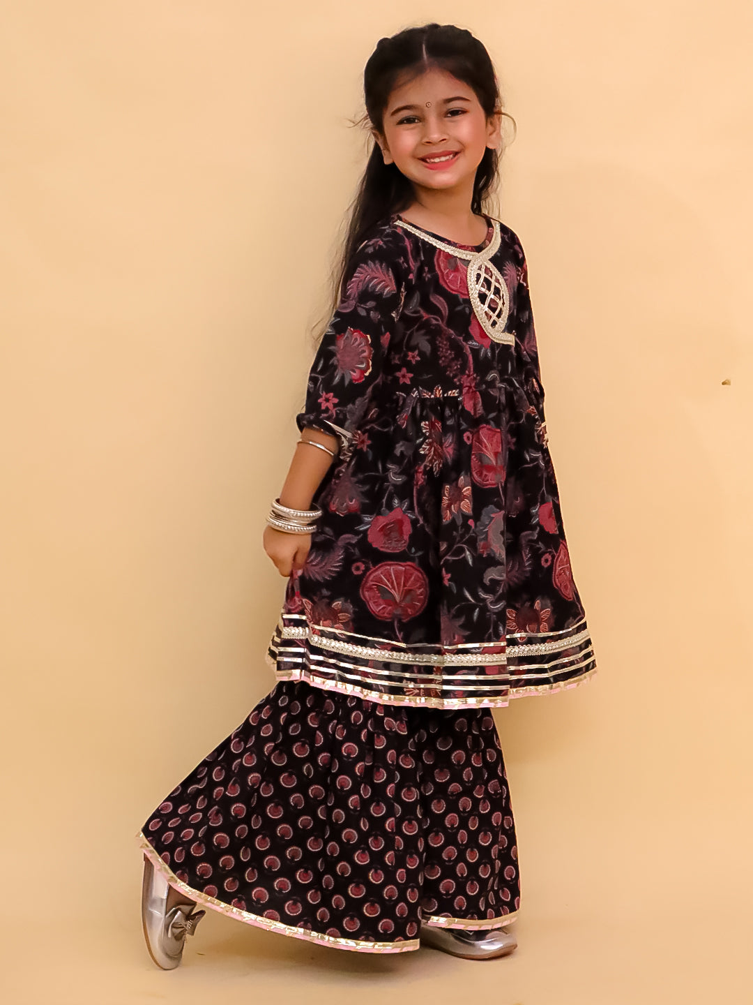 Twinning Combo-Kaali Katha Womens Kurta Set with Girls Anarkali Sharara Set
