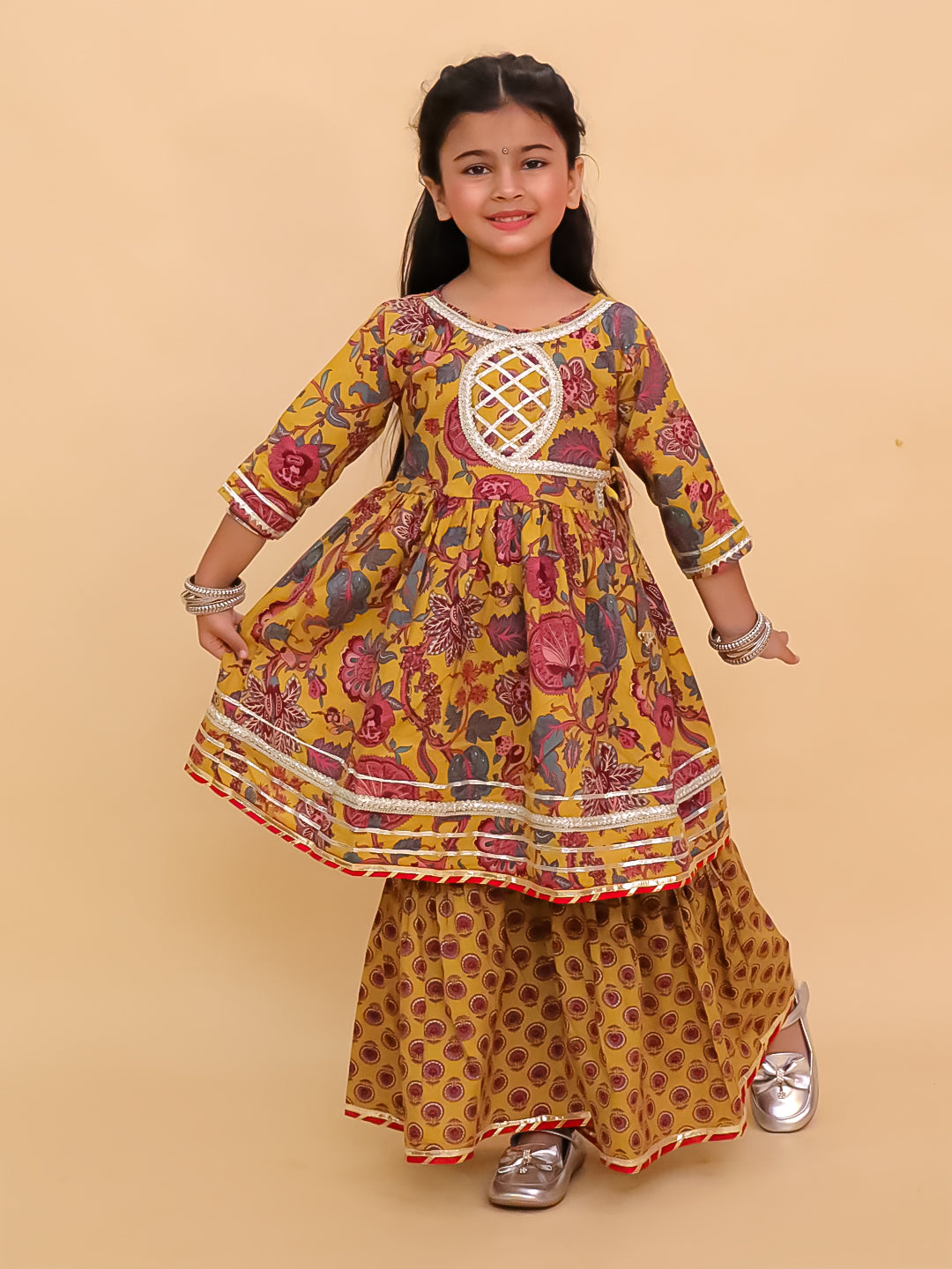 Twinning Combo-Peele Phool Womens Kurta Set with Girls Anarkali Sharara Set