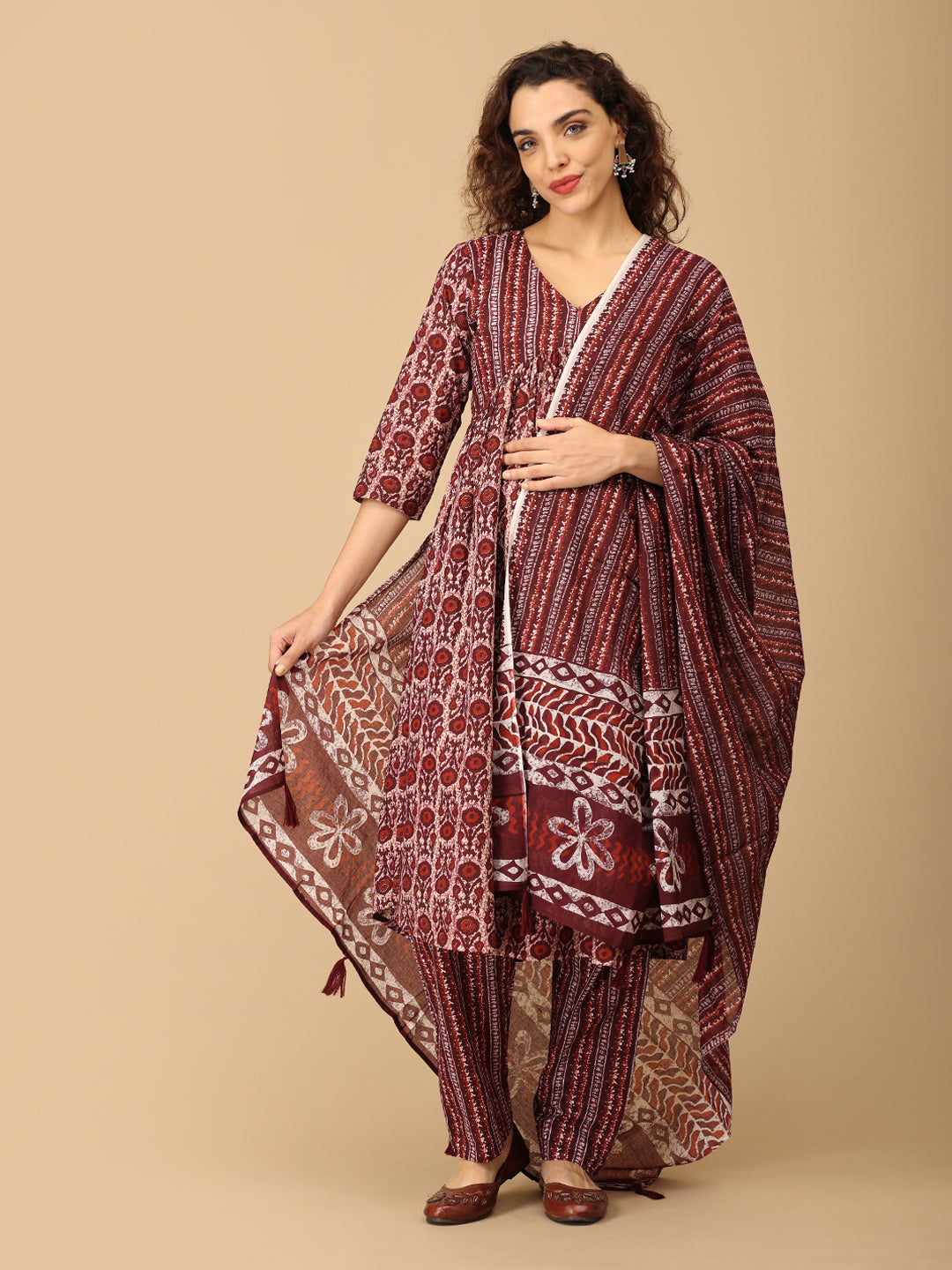 Sanskrit Smriti Maternity and Nursing Kurta Set With Dupatta