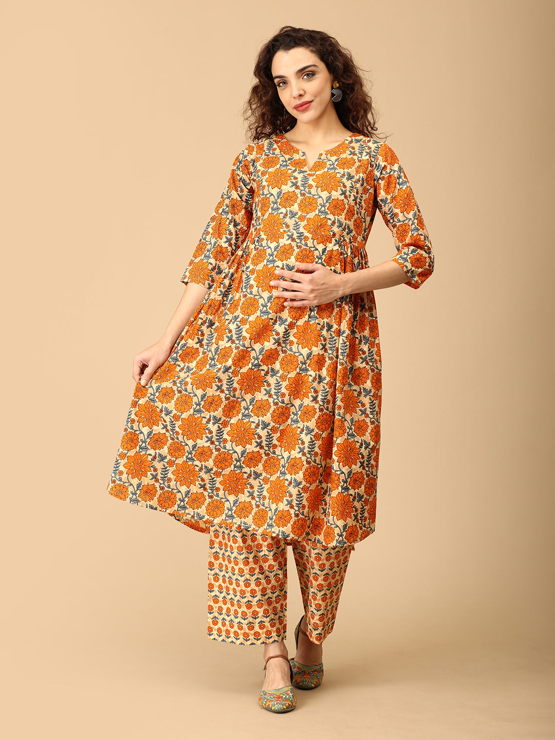 Sunehri Saaz Maternity and Nursing Kurta Set With Dupatta