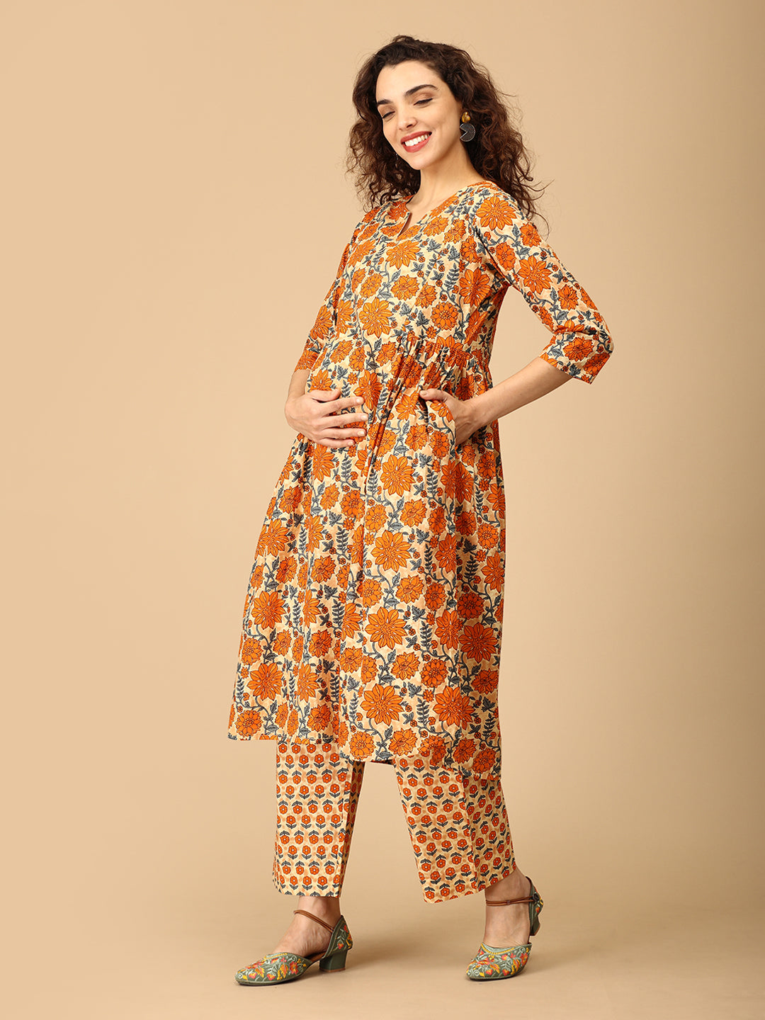 Sunehri Saaz Maternity and Nursing Kurta Set With Dupatta