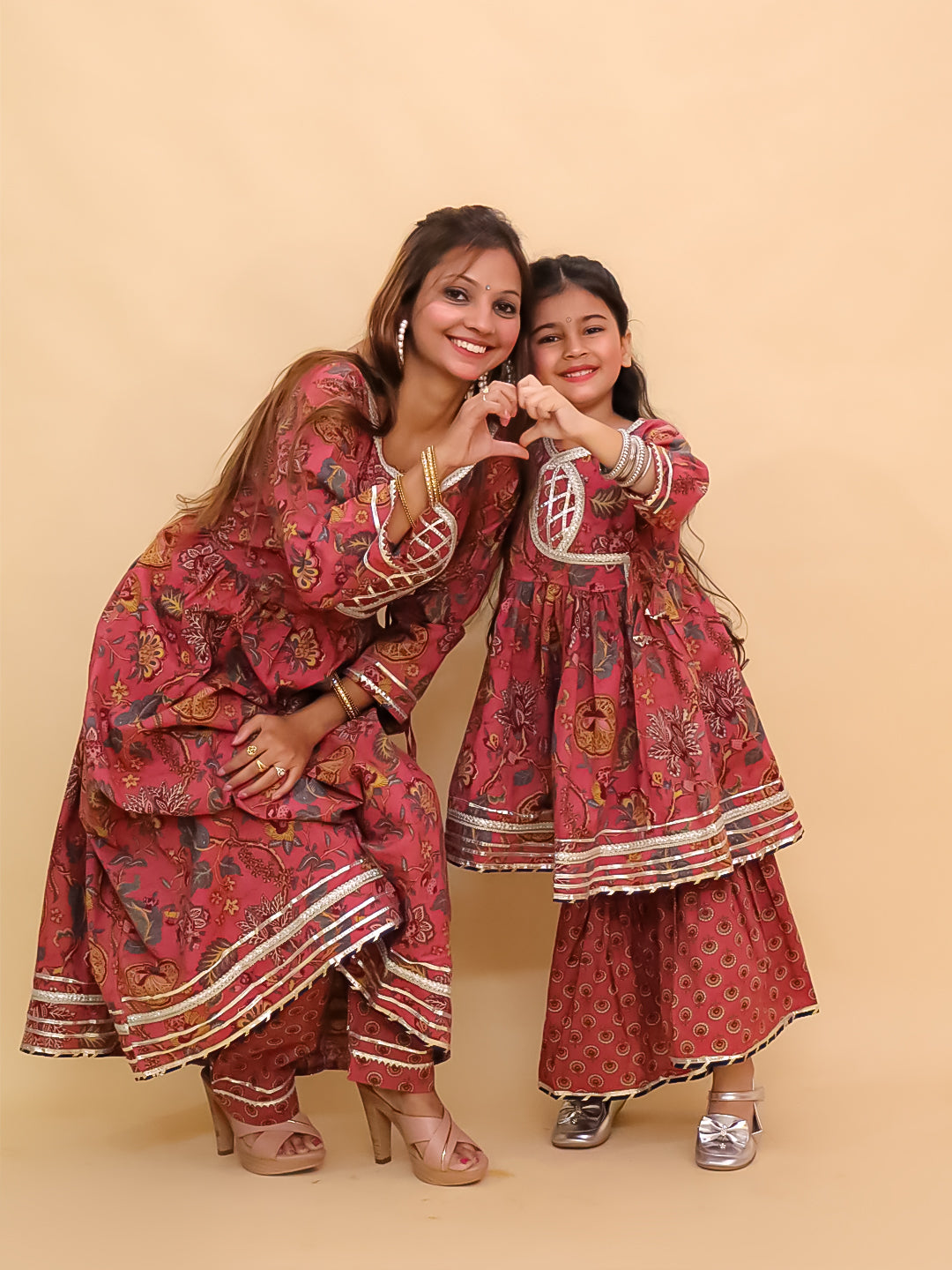 Twinning Combo-Aangan Aabha Womens Kurta Set with Girls Anarkali Sharara Set