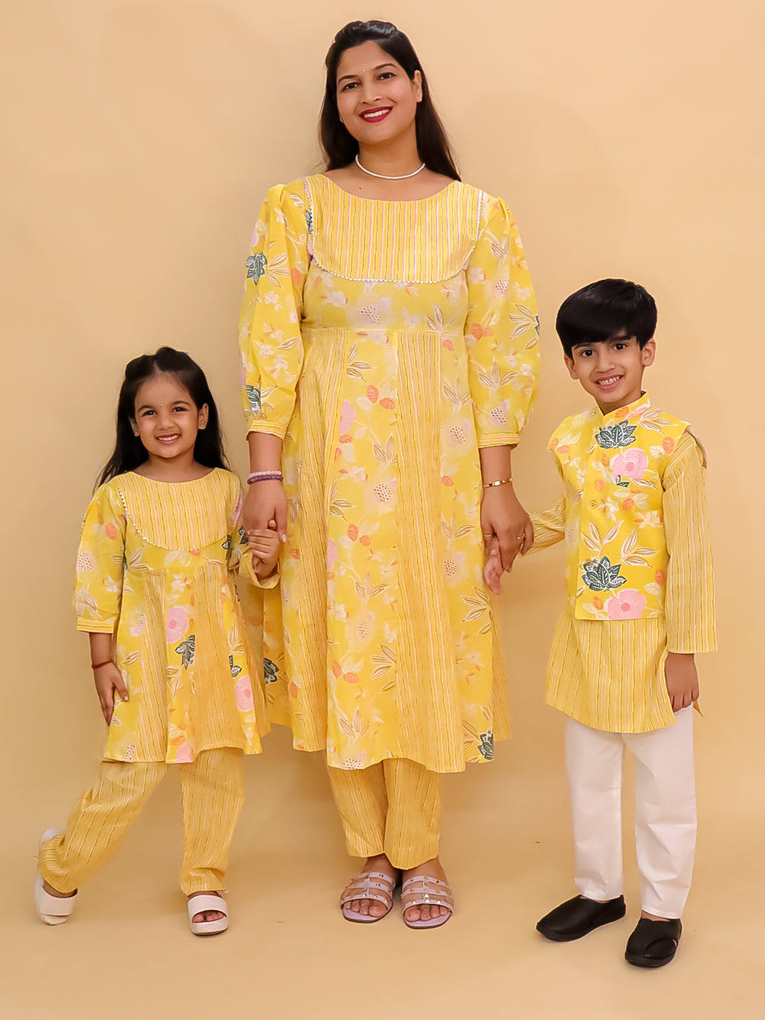 Twinning Combo-Ray of Style Women's Anarkali Set with Girls Anarkali Set & Boys Jacket Kurta Pajama