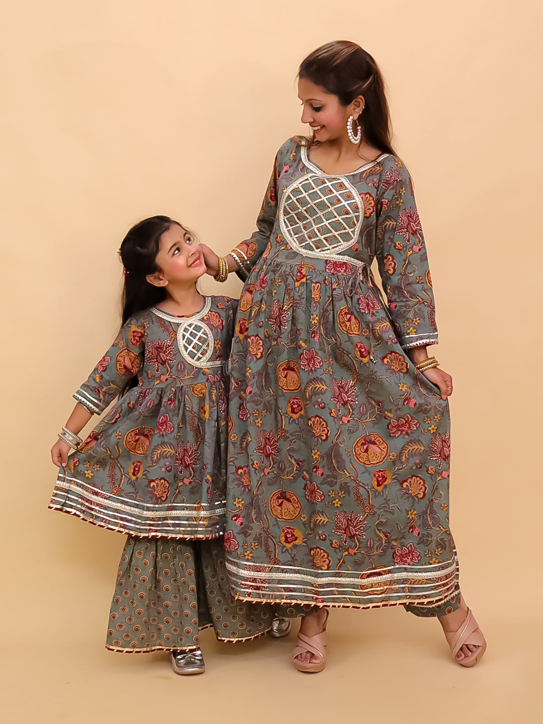 Twinning Combo- Tealrang Womens Kurta Set with Girls Anarkali Sharara Set