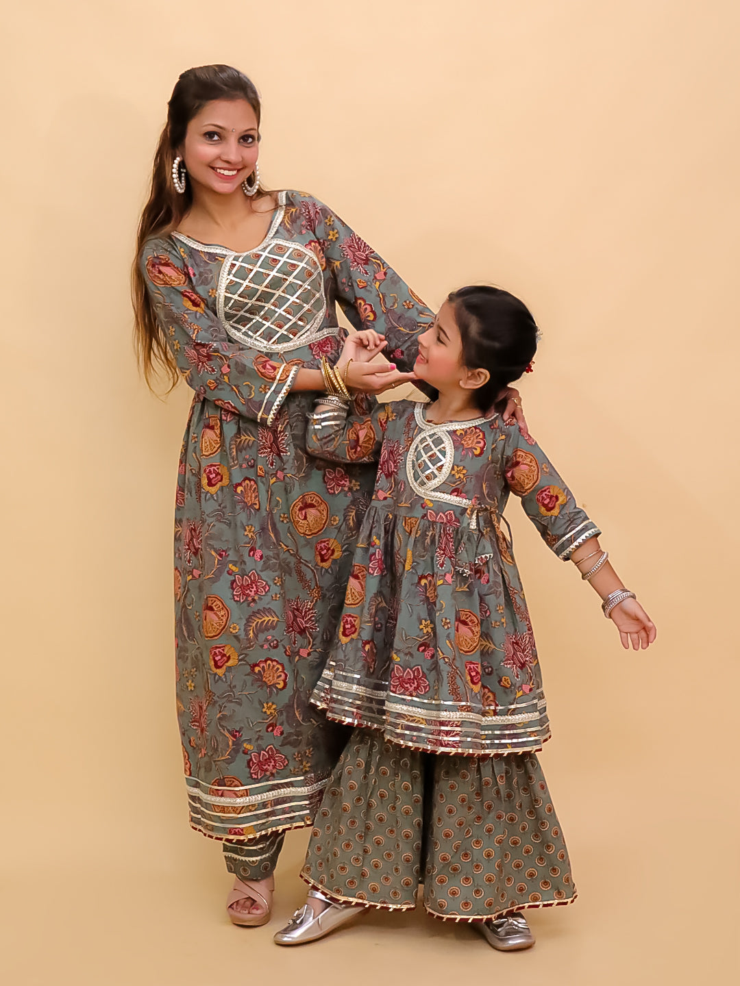 Twinning Combo- Tealrang Womens Kurta Set with Girls Anarkali Sharara Set
