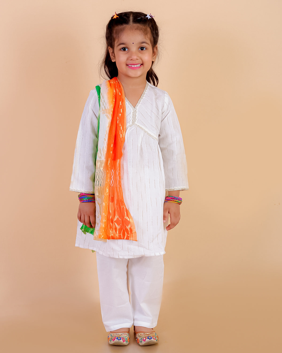 White Lotus Girls Kurta Pajama Set