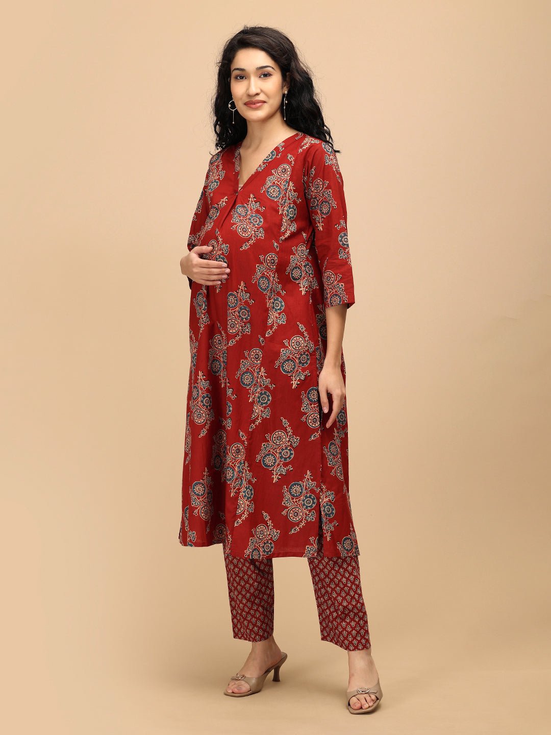 Aafreen Maternity and Nursing Anarkali Kurta Set side view with red printed kurta and matching maternity pants.