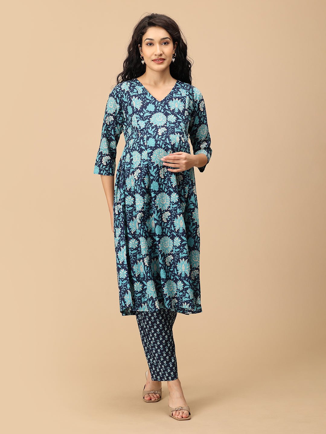 Front view of Azure Grace maternity and nursing kurta set with blue floral handblock print